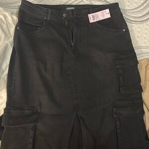 Target cargo skirt